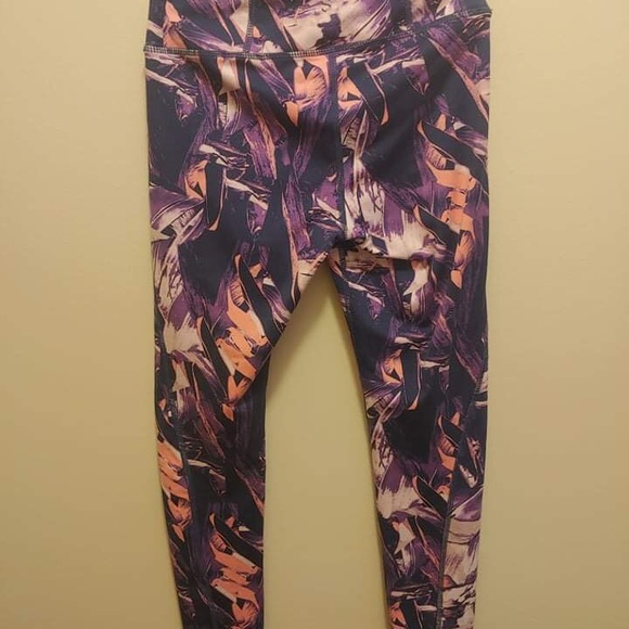 π₯π₯5 items for $25!π₯π₯ H&M sport leggings - xs - Picture 5 of 5